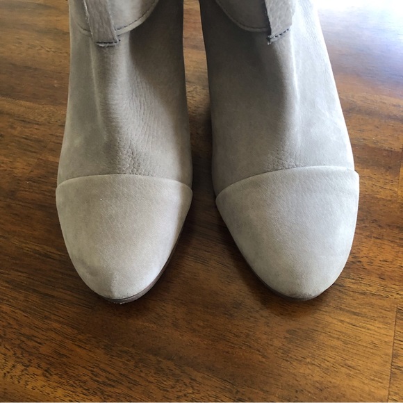 Pre-loved Rag & Bone 'Harrow' Ankle Boots in Granite Suede in size 39.5! - Picture 2 of 9
